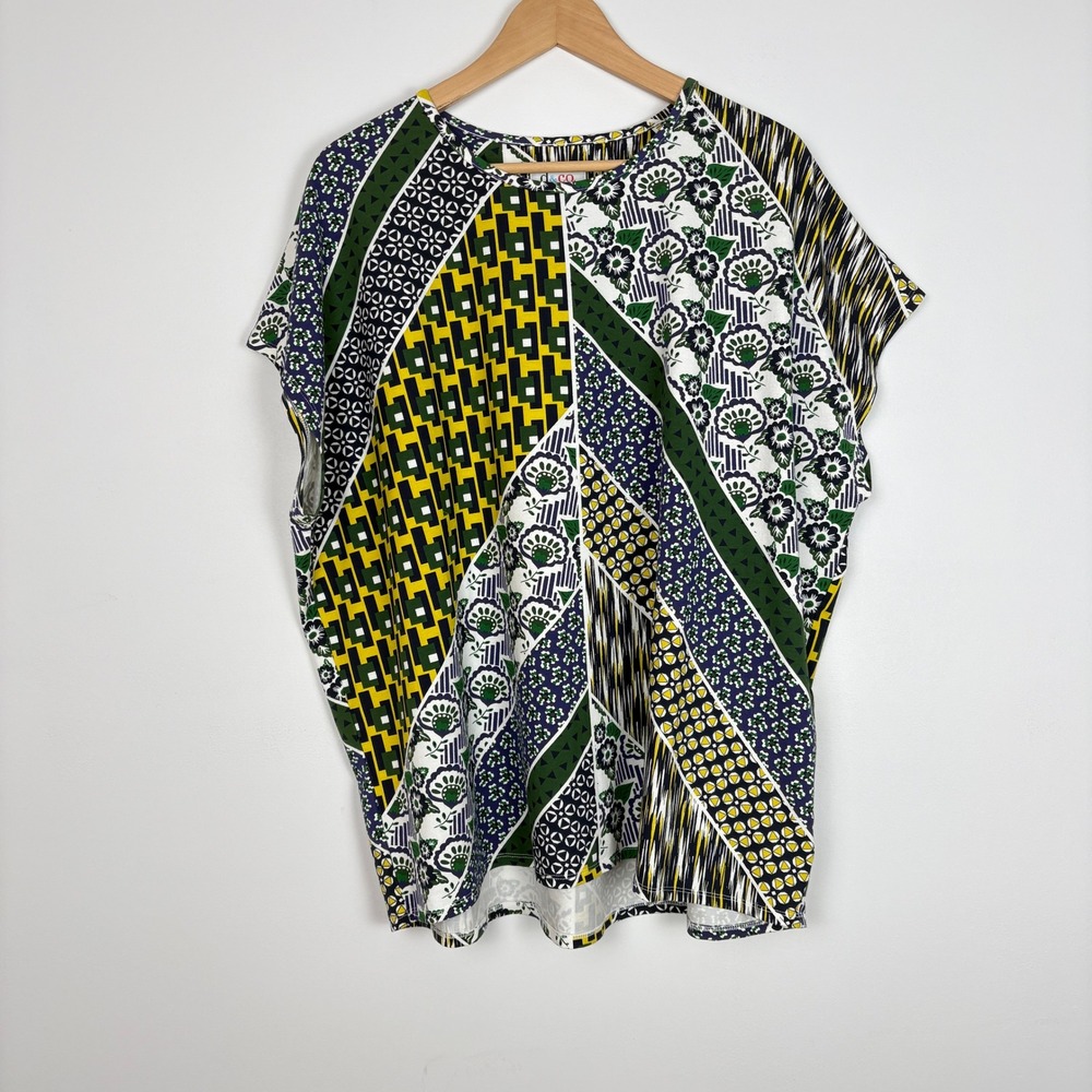 D&Co Womens Geometric Patchwork Dolman Sleeve Tunic Top Size 1X‎ Green Floral